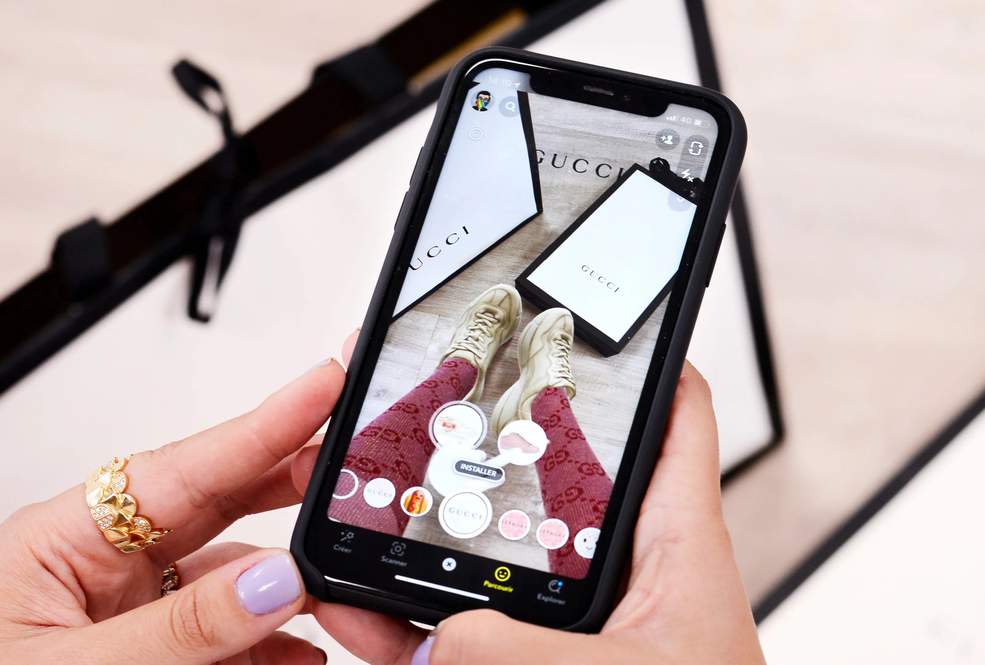 Shoppable AR lenses for Snapchat